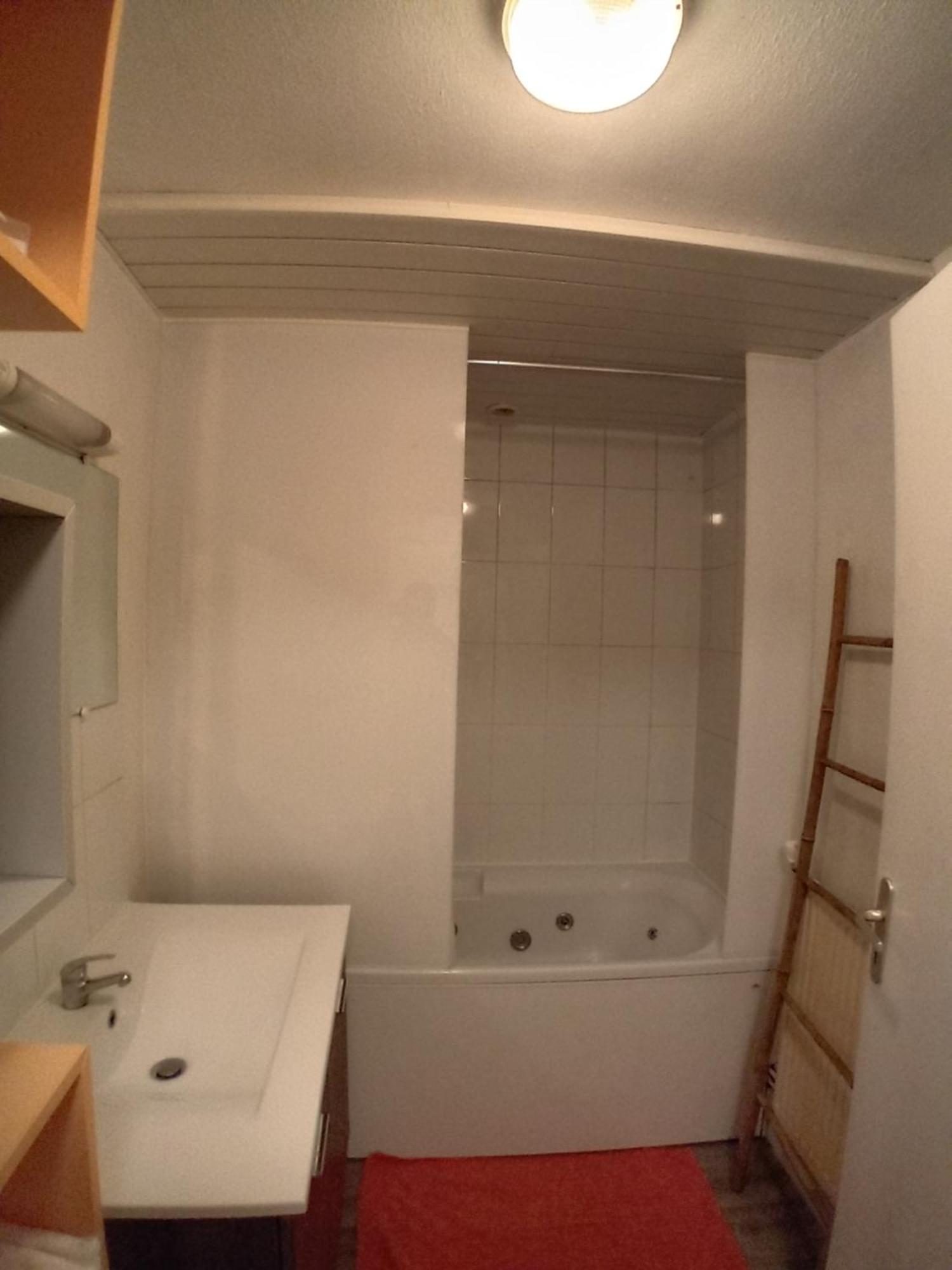 Appart Chartreux Baignoire Massante ,A 3 Minutes Du Centre En Bus! 2 Etoiles Atout France Voiron Exterior foto